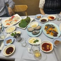 피드에 업로드 된 이미지
