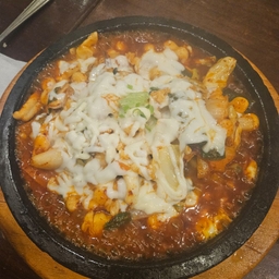 피드에 업로드 된 이미지