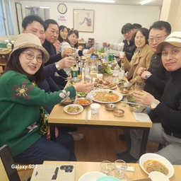 피드에 업로드 된 이미지
