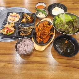 피드에 업로드 된 이미지