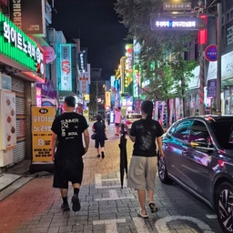 피드에 업로드 된 이미지