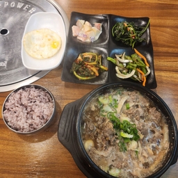 피드에 업로드 된 이미지