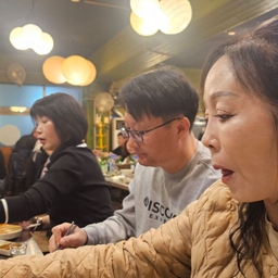 피드에 업로드 된 이미지