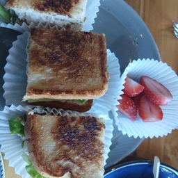 피드에 업로드 된 이미지