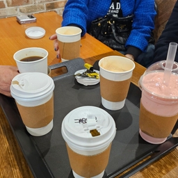 피드에 업로드 된 이미지