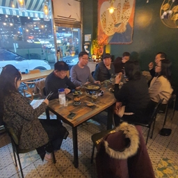 피드에 업로드 된 이미지