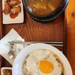 피드에 업로드 된 이미지