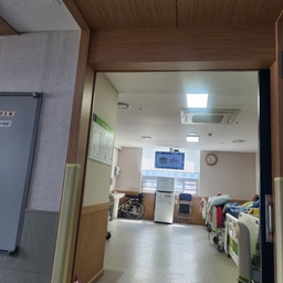 피드에 업로드 된 이미지