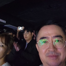피드에 업로드 된 이미지