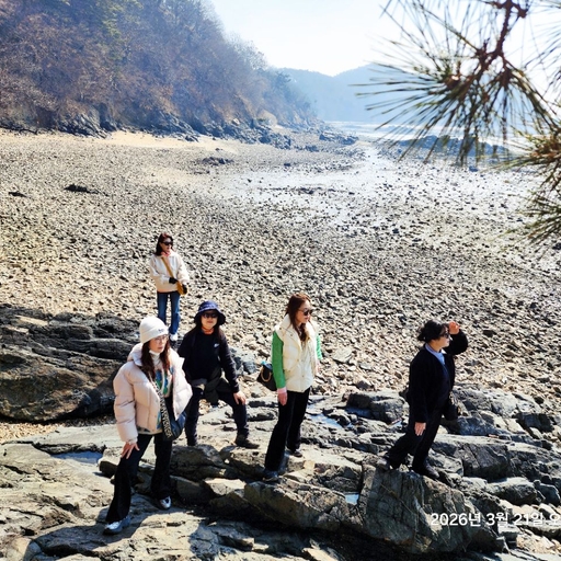 ํผ๋ ์ด๋ฏธ์ง