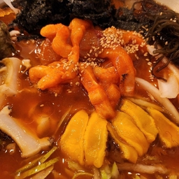 피드에 업로드 된 이미지