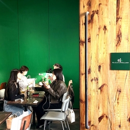 피드에 업로드 된 이미지