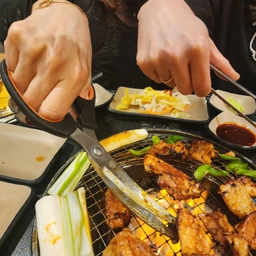 피드에 업로드 된 이미지