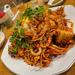 피드에 업로드 된 이미지