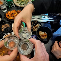 피드에 업로드 된 이미지