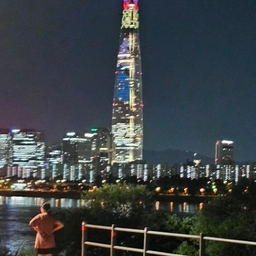 피드에 업로드 된 이미지