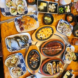 피드에 업로드 된 이미지