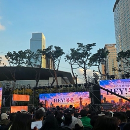 피드에 업로드 된 이미지