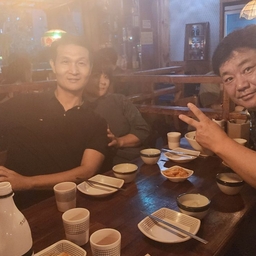 피드에 업로드 된 이미지