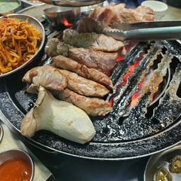 피드에 업로드 된 이미지