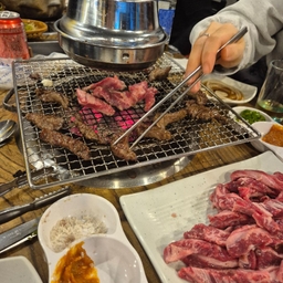 피드에 업로드 된 이미지