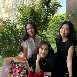 피드에 업로드 된 이미지