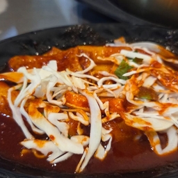 피드에 업로드 된 이미지