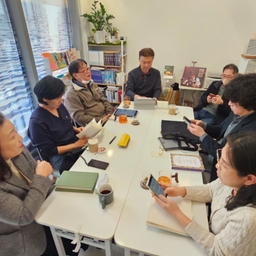 피드에 업로드 된 이미지