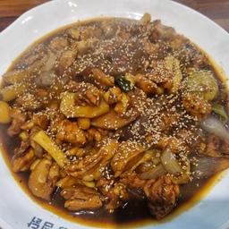 피드에 업로드 된 이미지