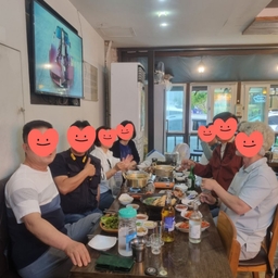피드에 업로드 된 이미지