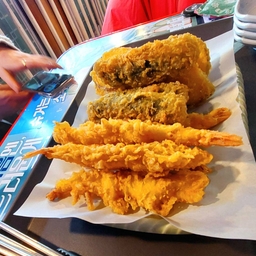 피드에 업로드 된 이미지