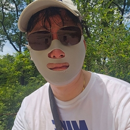 피드에 업로드 된 이미지