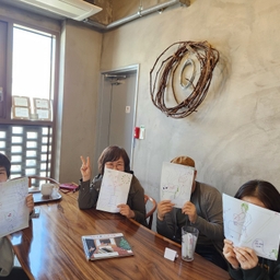 피드에 업로드 된 이미지