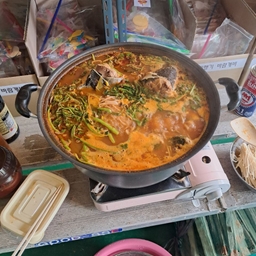 피드에 업로드 된 이미지