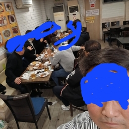 피드에 업로드 된 이미지