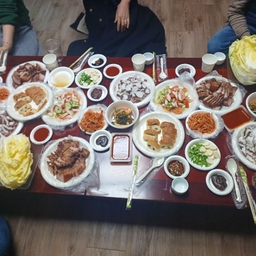 피드에 업로드 된 이미지