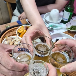 피드에 업로드 된 이미지