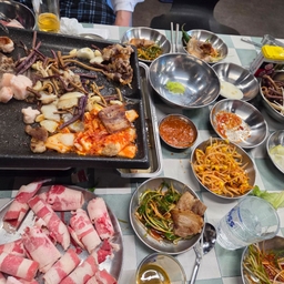 피드에 업로드 된 이미지