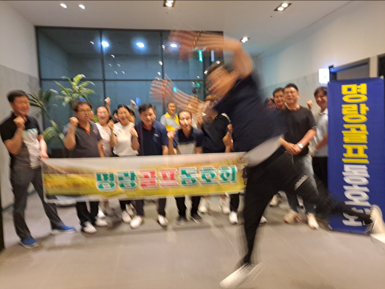 피드 이미지