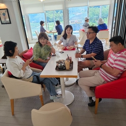 피드에 업로드 된 이미지