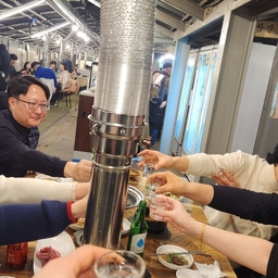 피드에 업로드 된 이미지