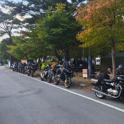 피드에 업로드 된 이미지