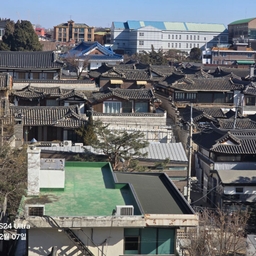 피드에 업로드 된 이미지