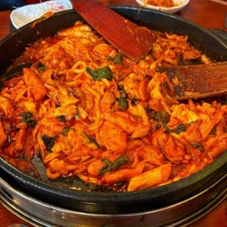피드에 업로드 된 이미지