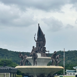 피드에 업로드 된 이미지