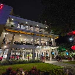 피드에 업로드 된 이미지