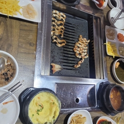 피드에 업로드 된 이미지