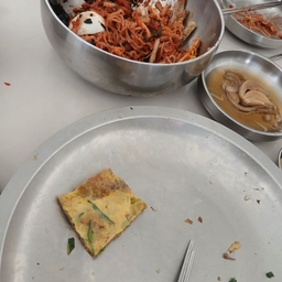 피드에 업로드 된 이미지