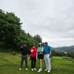 피드에 업로드 된 이미지