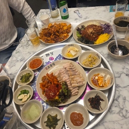 피드에 업로드 된 이미지